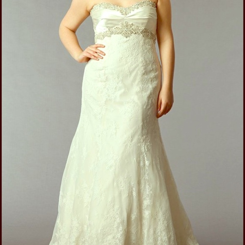 Dina Davos for Kleinfeld KW106 Wedding Dress