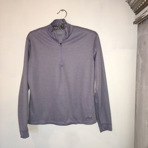 Ladies Patagonia lightweight nylon blend pullover