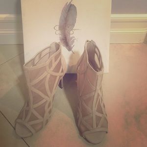 Jessica Simpson high heels, great condition!