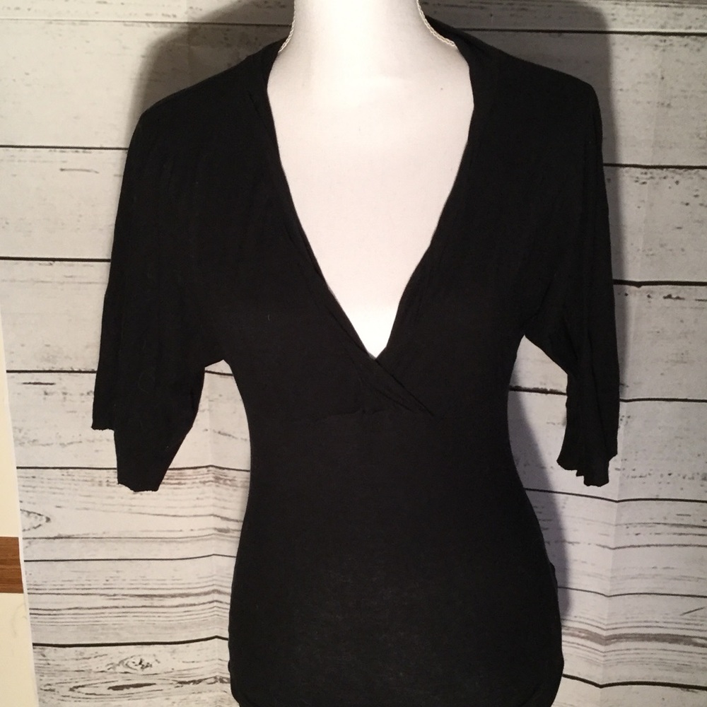 Black soft tee gathered by Velvet