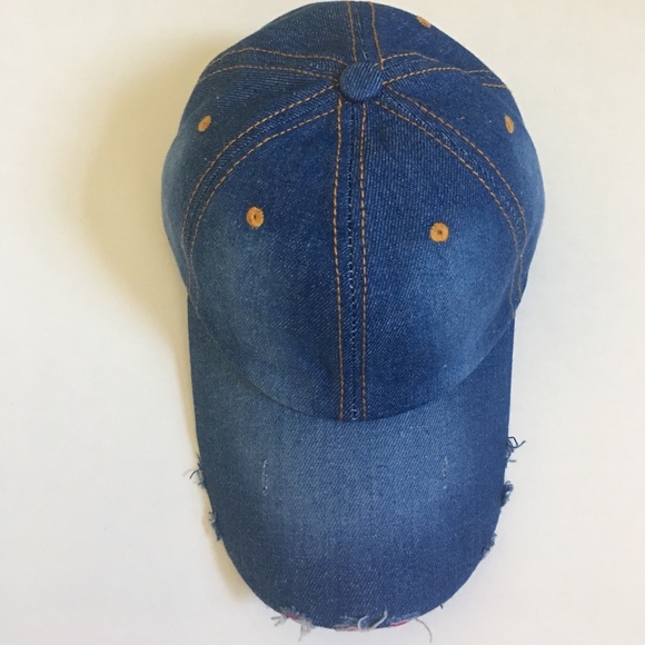 Accessories - Vintage Distressed Denim Baseball ⚾️ Caps.