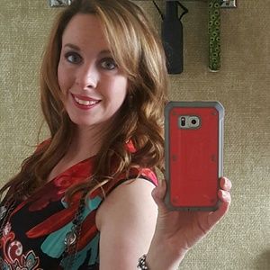 Meet your Posher, Elisa