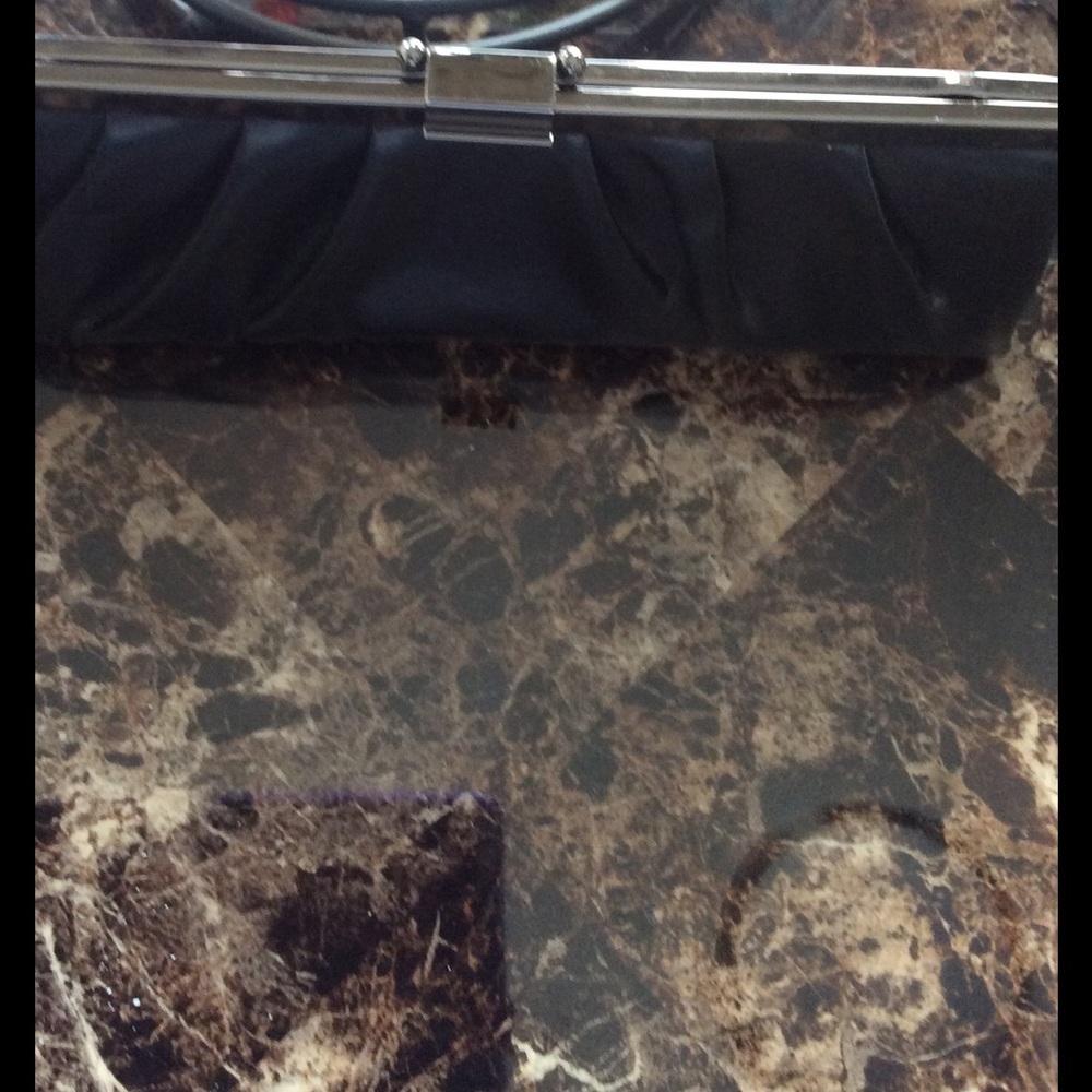 Black evening clutch - Picture 2 of 4