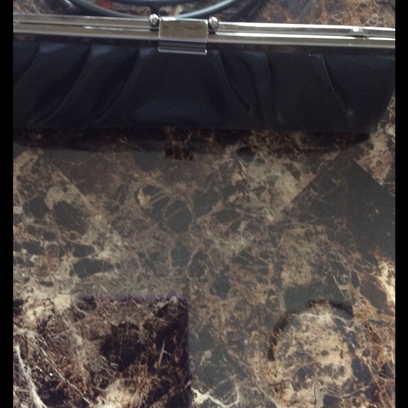 Black evening clutch - Picture 2 of 4