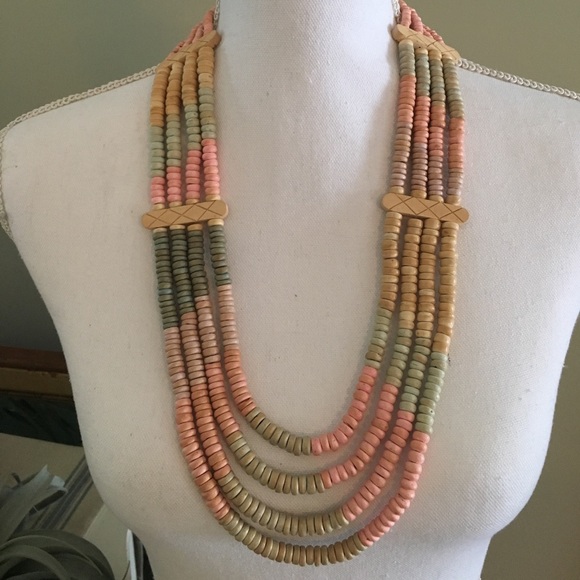 Jewelry - SALE! Vintage 80s Wooden Tiered Statement Necklace