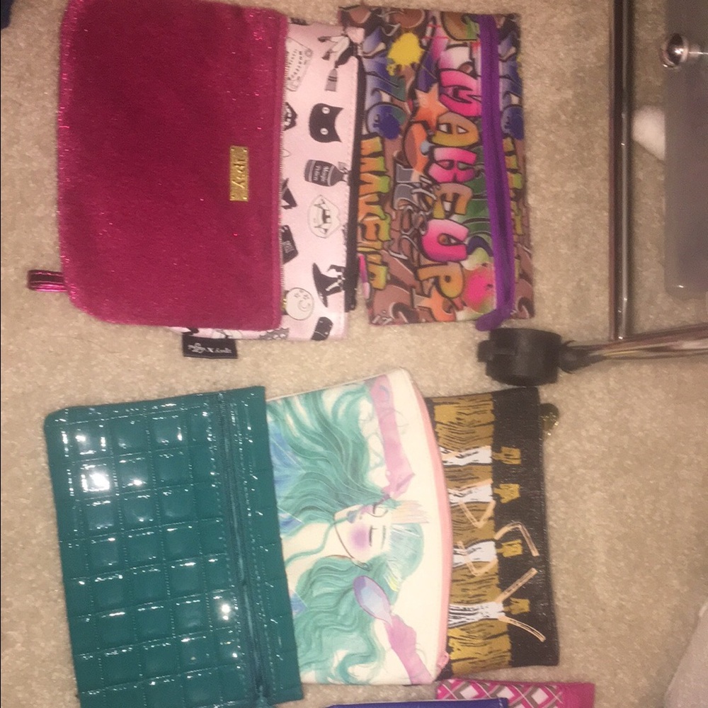 Ipsy make up bags