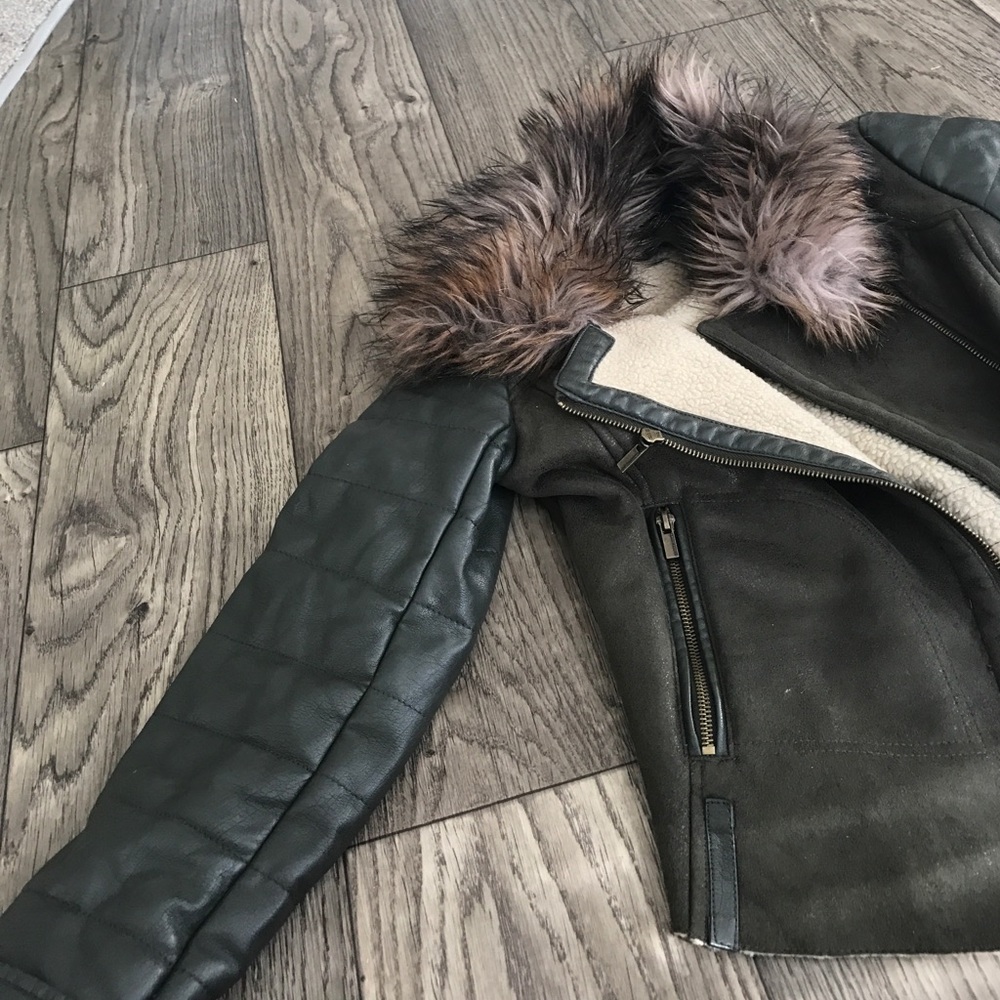 Jacket - Picture 2 of 4