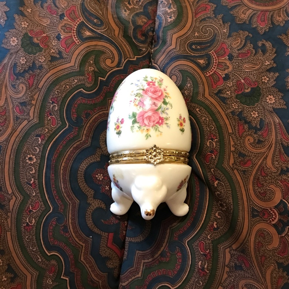 Jewelry glass container