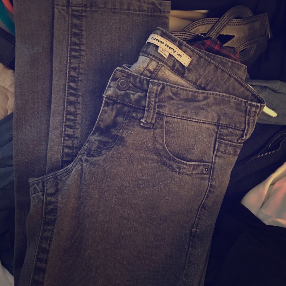 🖤Forever 21 Grey Jeans 💜