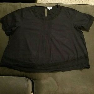 💥Closet CLOSING 💥Pintuck swing blouse