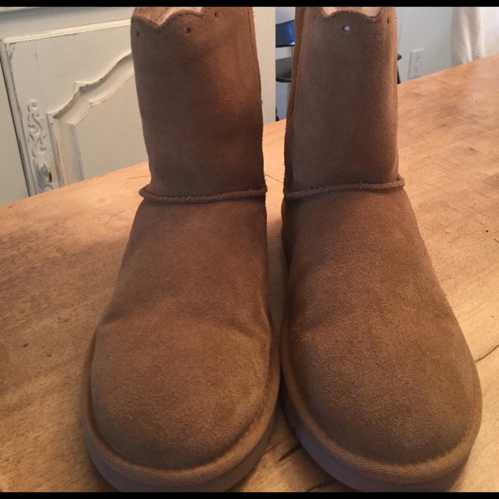Ugg