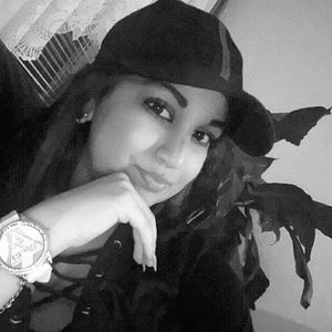 Meet your Posher, Amela