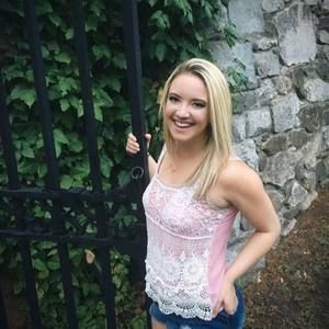 Meet your Posher, Julia