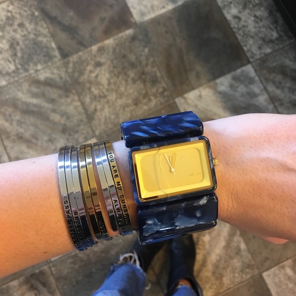 Nixon watch