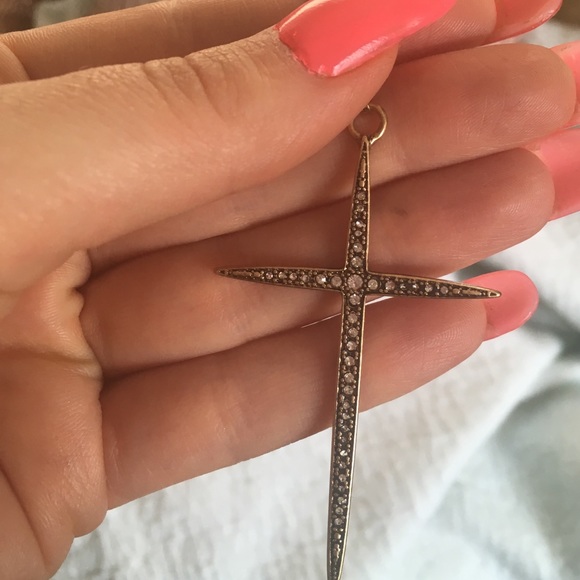 Cross necklace - Picture 4 of 4