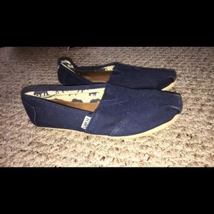 TOMS slip-ons
