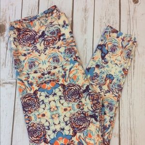 NWOT LULAROE LEGGINGS