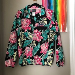 patagonia synchilla floral pullover