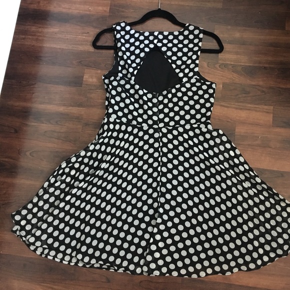 Black and White Polka Dot Dress - Picture 2 of 5