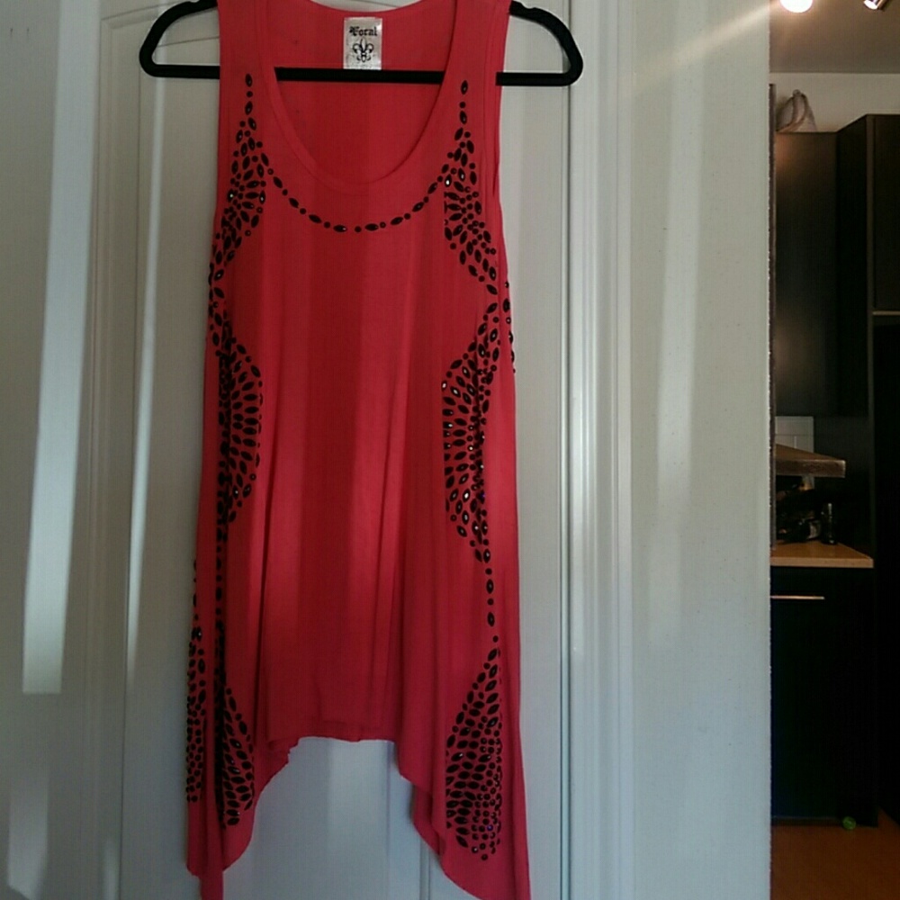 Sleeveless blouse