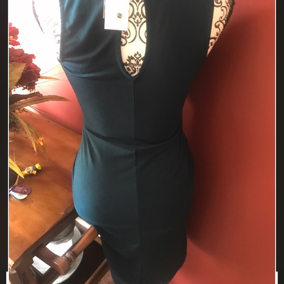 🌟Gorgeous dress with keyhole back small🌟 - Picture 6 of 7