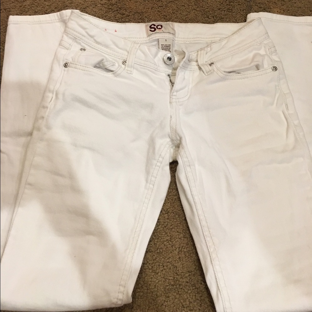 White skinny jeans