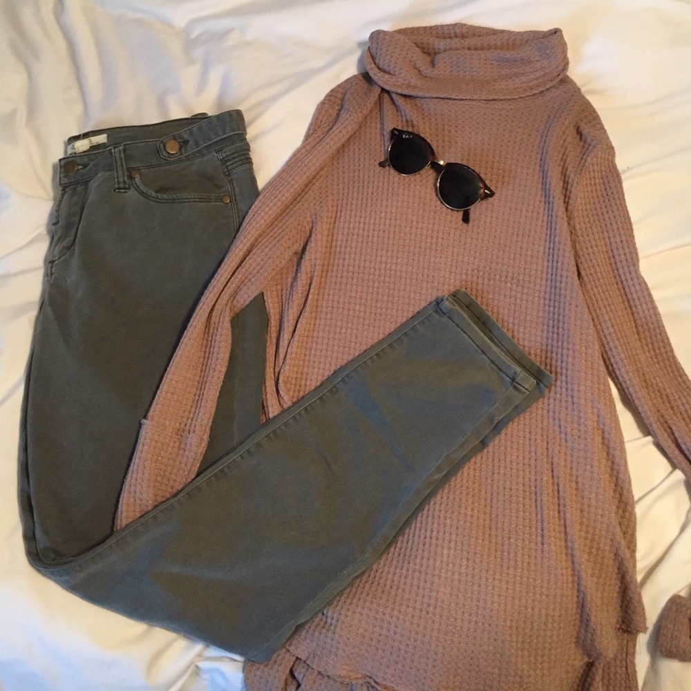 Olive jeans