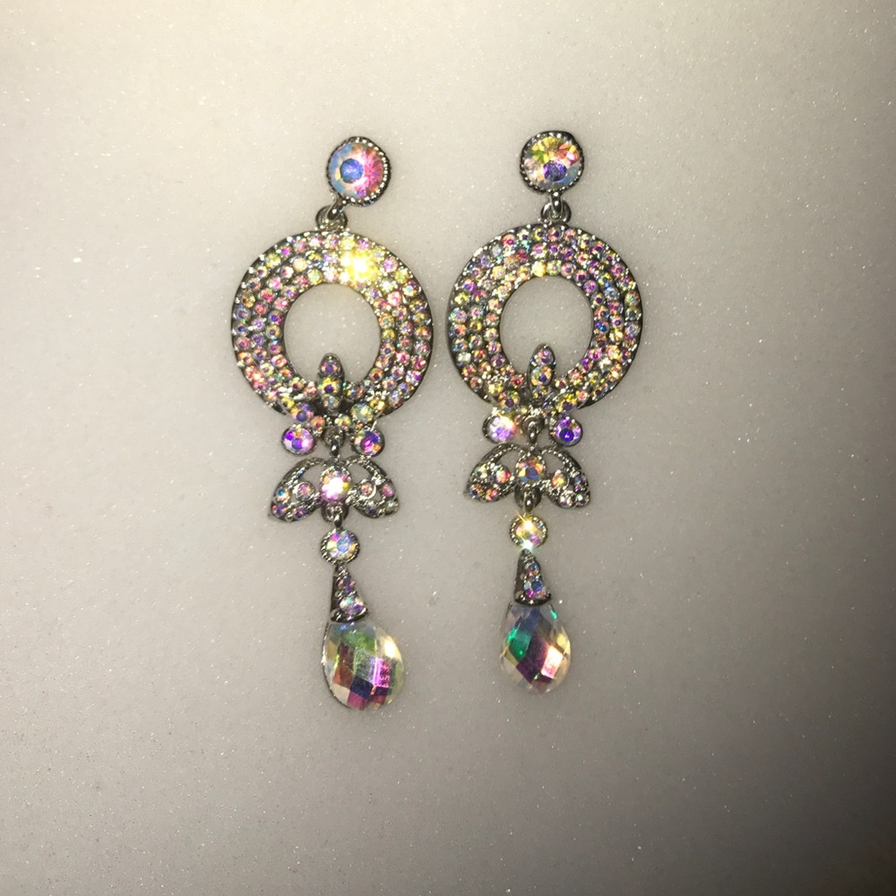 Amazing earrings! AB STONES