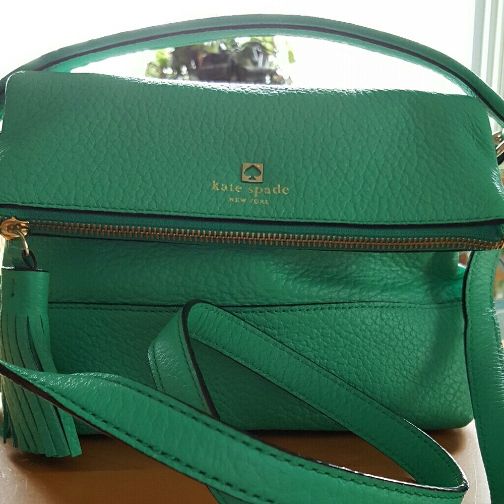 Kate Spade Southport Ave. Mini Carmen