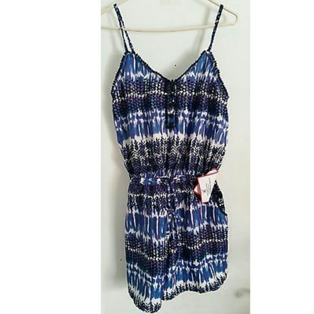 Womens JLo Summer Romper Sz M NWT, with Pockets!