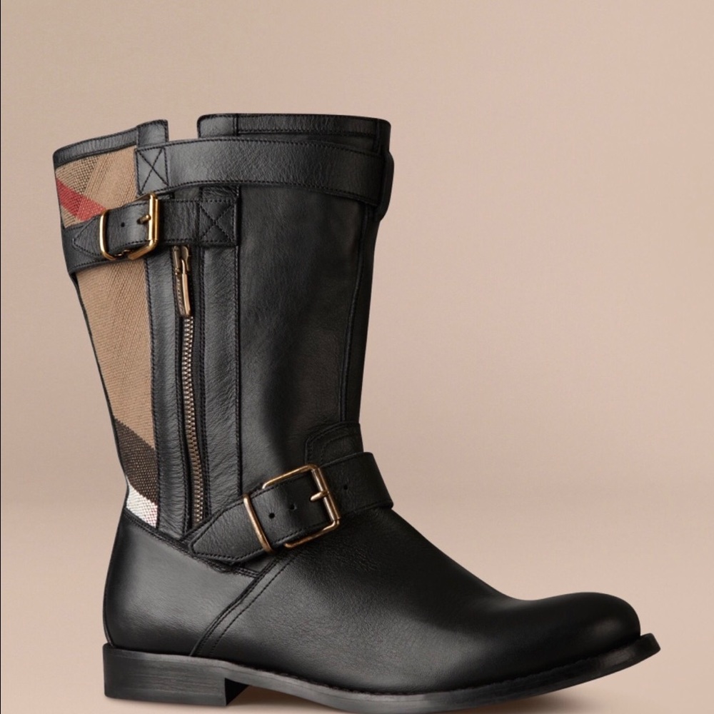 Belted leather boots