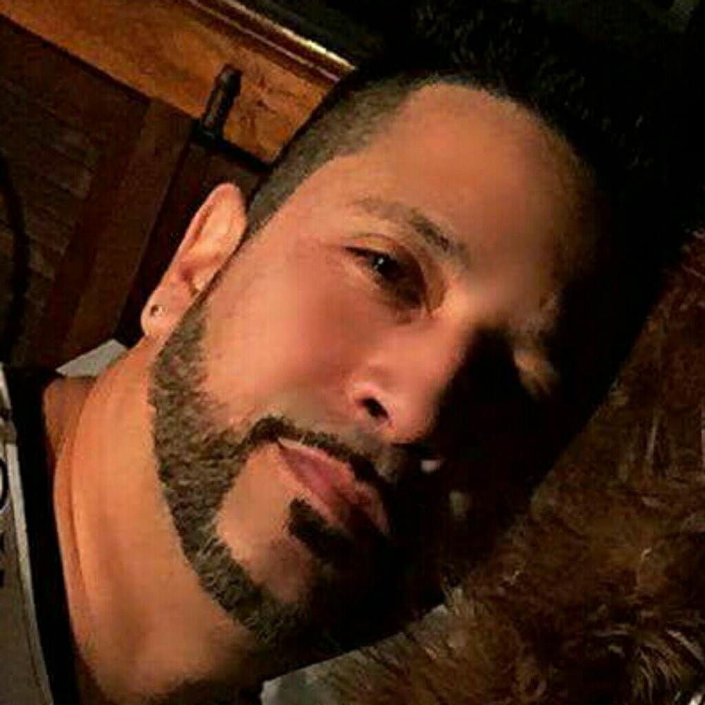 Meet your Posher, Santos