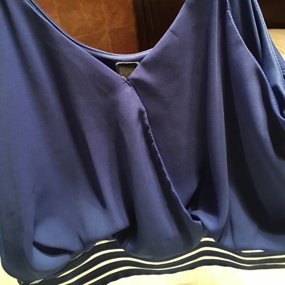 NWT blue top - Picture 3 of 3
