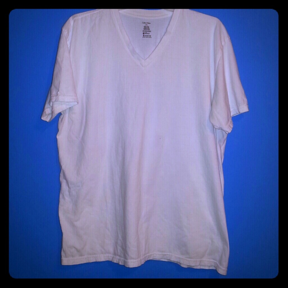 CK v-neck tee