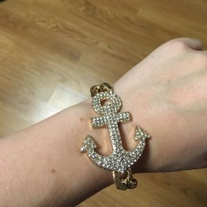 Anchor bracelet