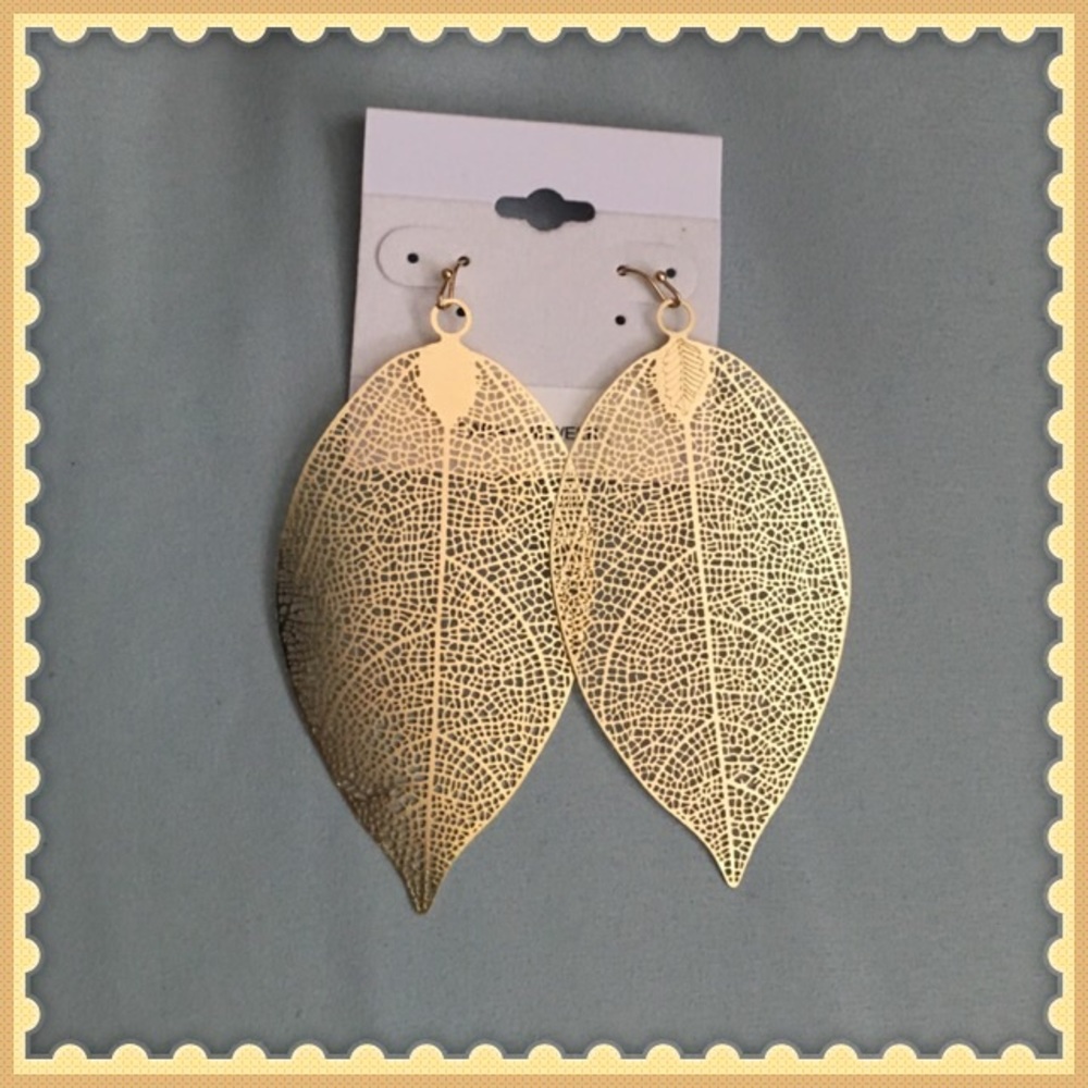 Gold Leaf Earrings