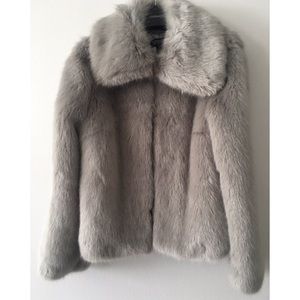 NWT! Topshop Sold Out Faux Fur Coat US2