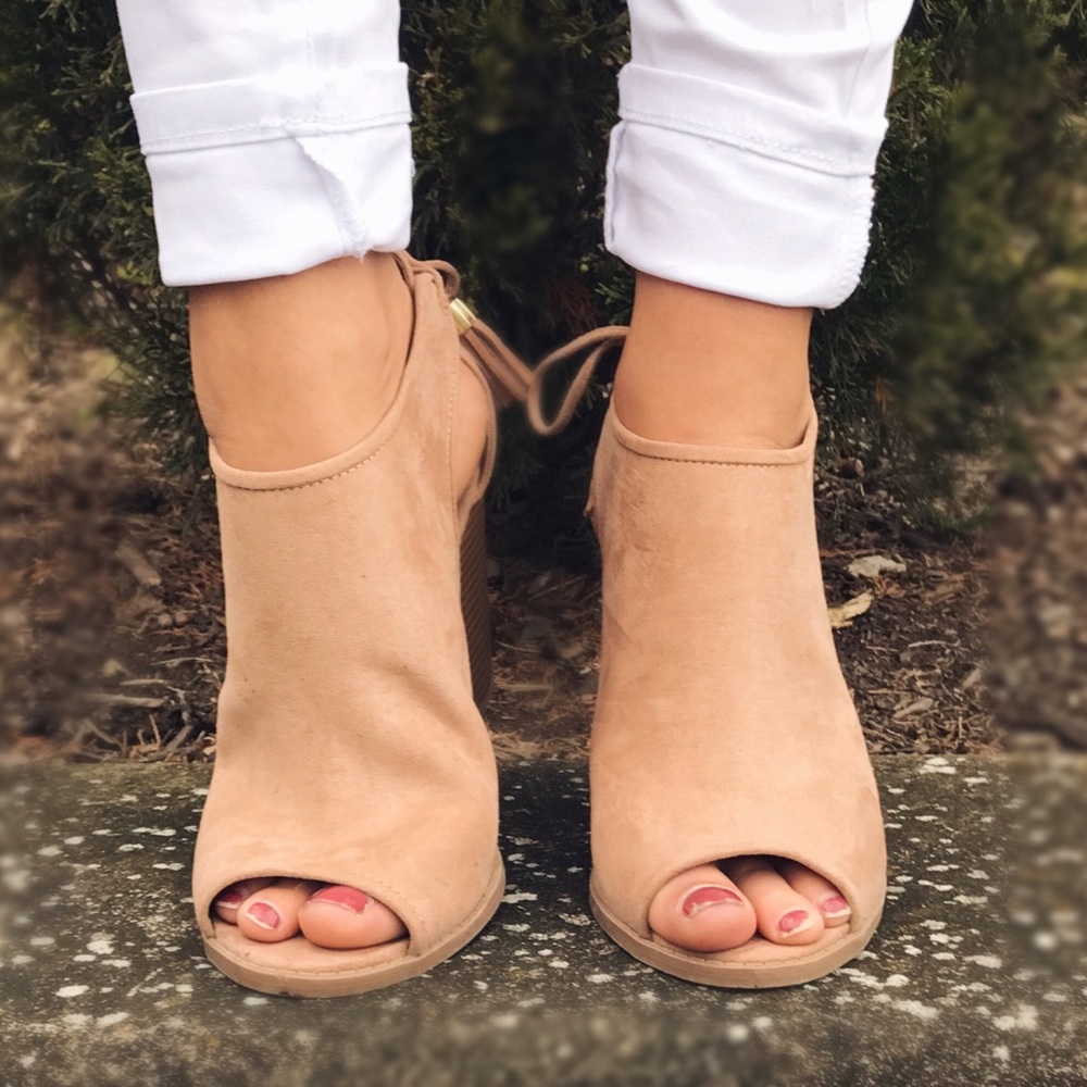 LAST PAIR! 🌸Peep Toe Sandal Booties - Picture 4 of 4