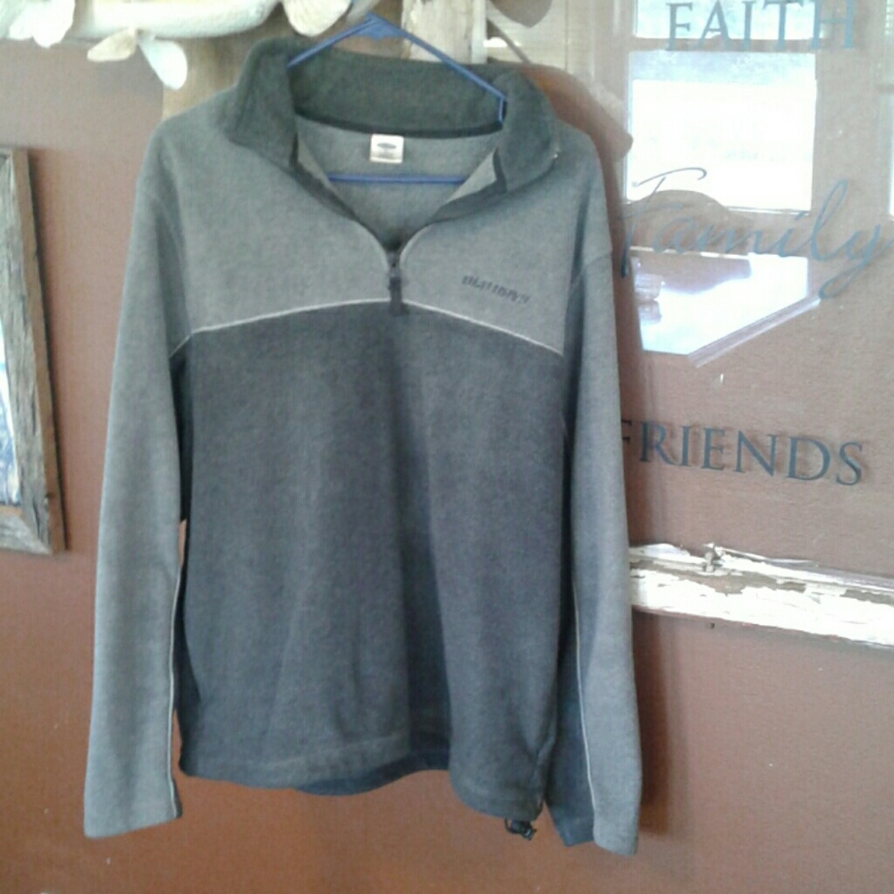Old Navy grey pullover