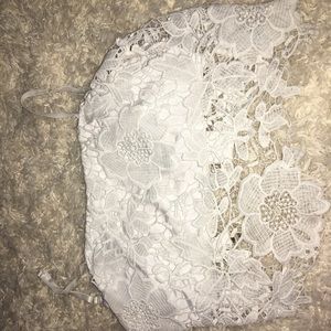 White crop lace