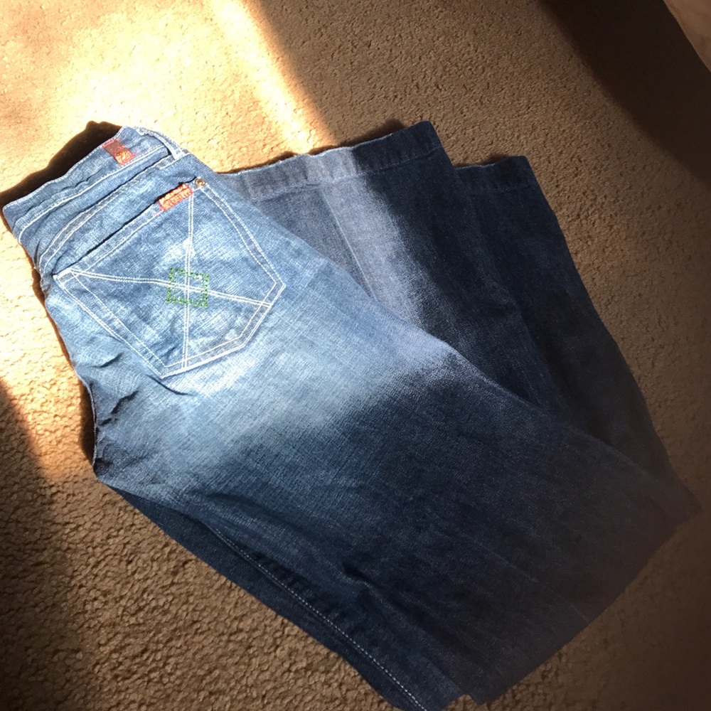 Jeans