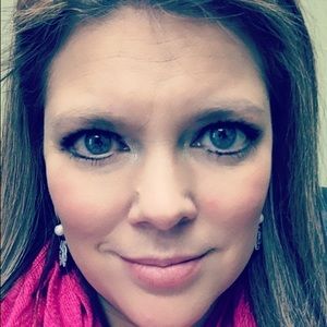 Meet your Posher, Jenn