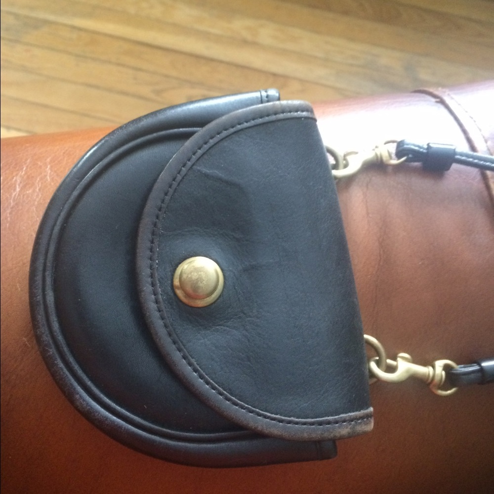 Vintage Coach Crossbody travel purse