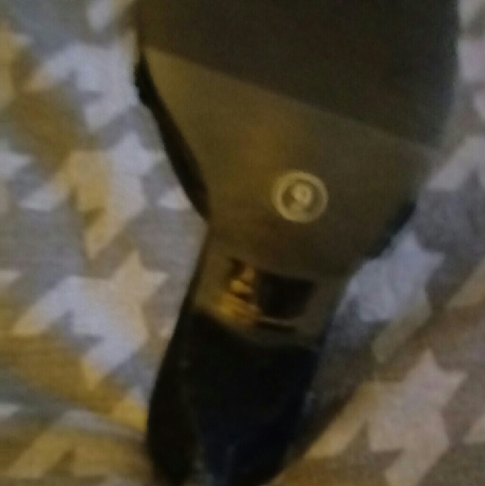 Shoes - Picture 2 of 2