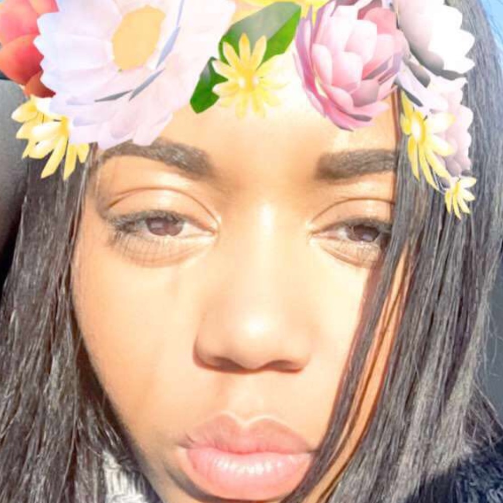 Meet your Posher, Nadira