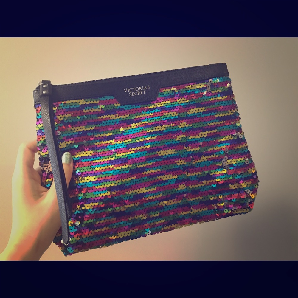 Handbags, whole new