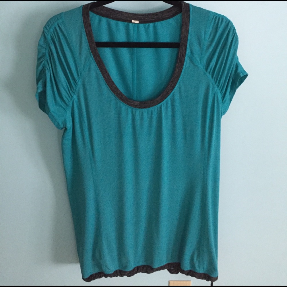 EUC Lululemon top