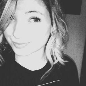 Meet your Posher, Steph