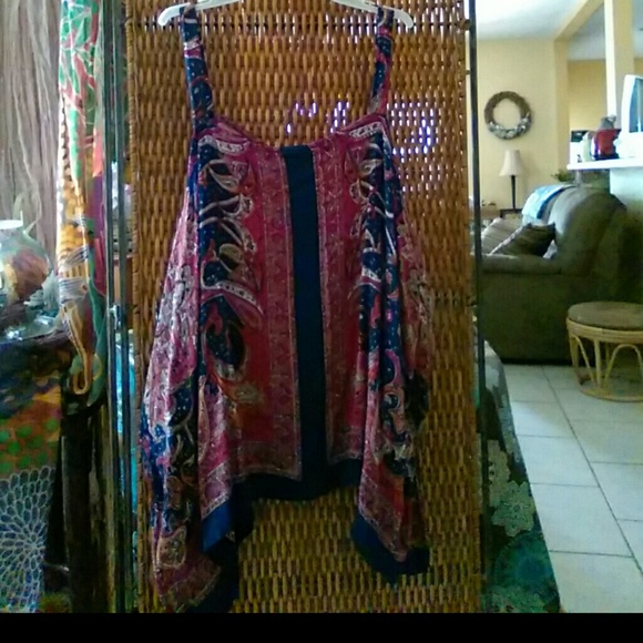 Top - Picture 5 of 7