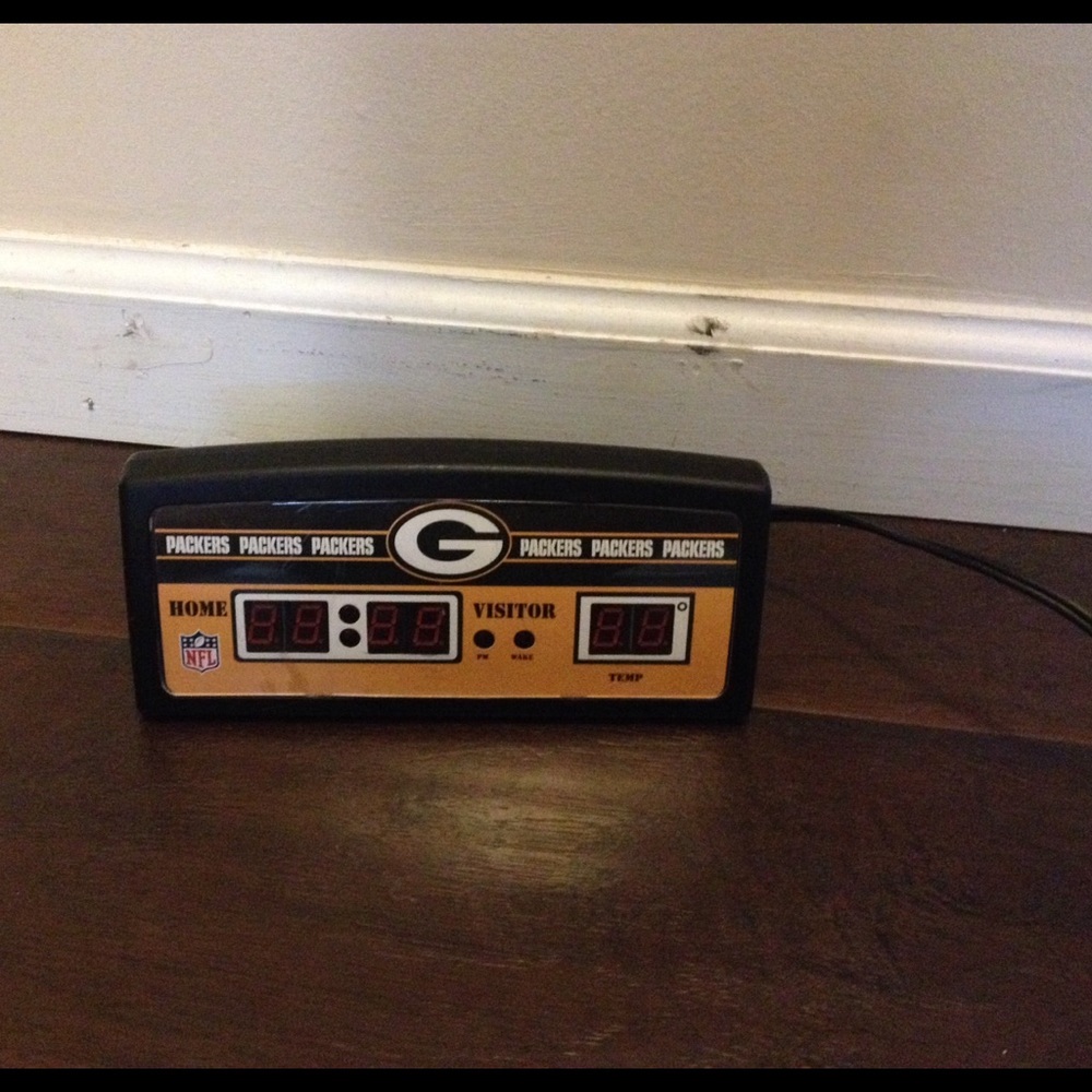 Green Bay packer clock